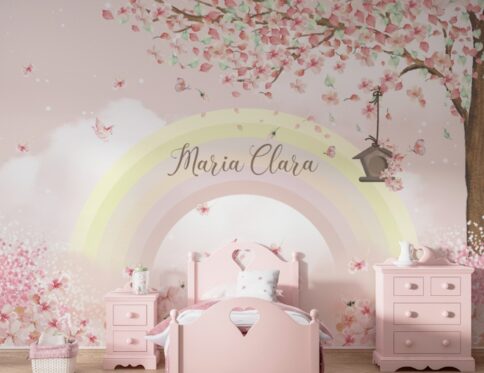 Imagem delicada de um papel de parede floral com tons suaves, apresentando uma árvore florida, um arco-íris em tons pastel e detalhes encantadores, como pássaros e borboletas, criando uma atmosfera serena e mágica.