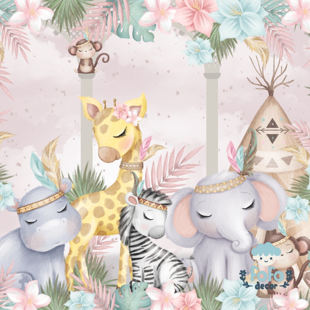 Papel de parede infantil com animais da selva, adornados com penas e acessórios tribais, em um fundo floral suave.