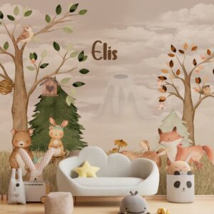 Painel decorativo infantil com tema de floresta e animais em aquarela, personalizado com o nome "Elis".