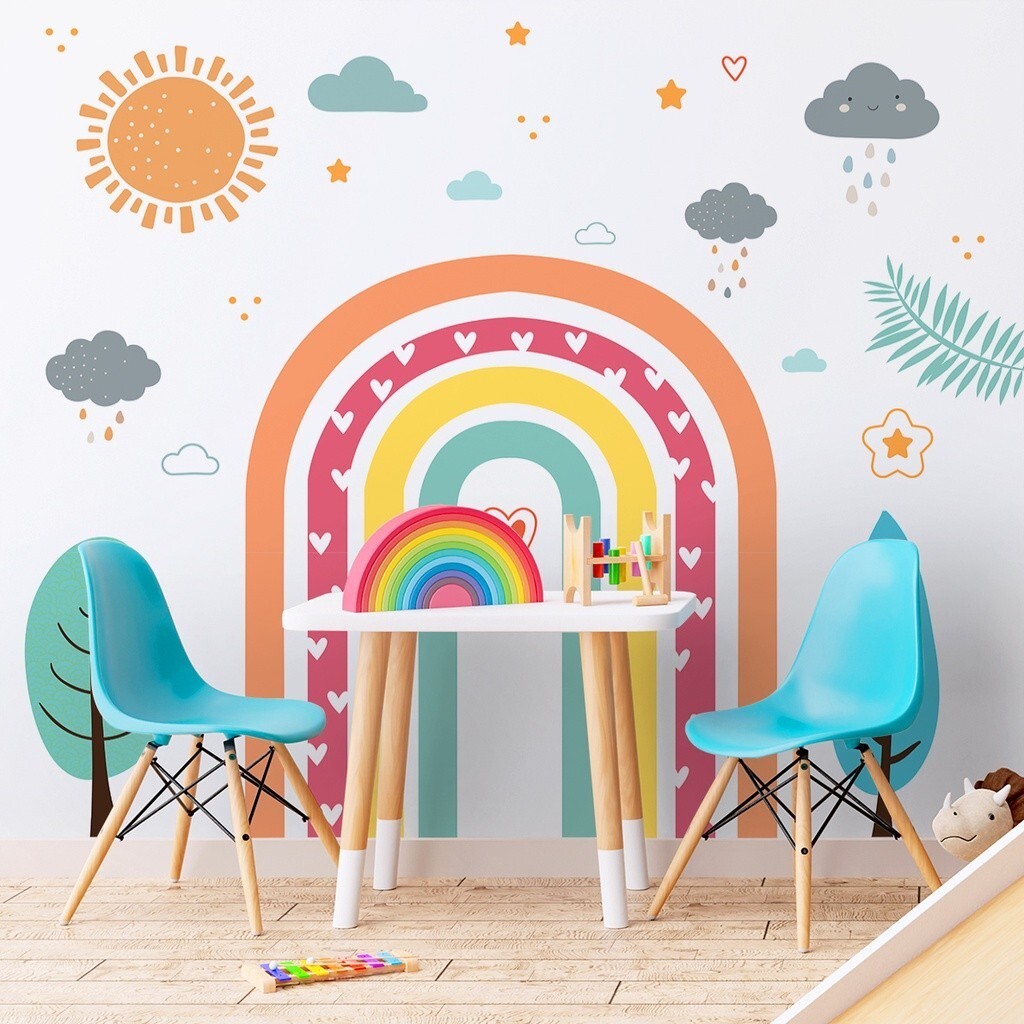 Papel de Parede Arco-Íris Infantil com nuvens e sol sorridentes