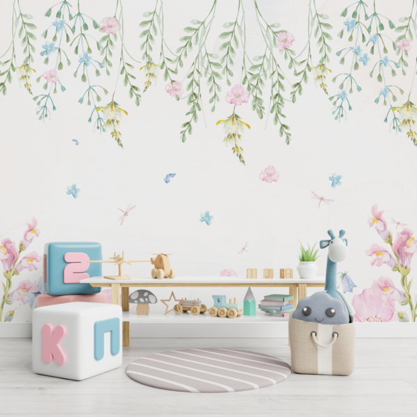 Papel de parede natureza suave com folhagens verdes e flores aquareladas.
